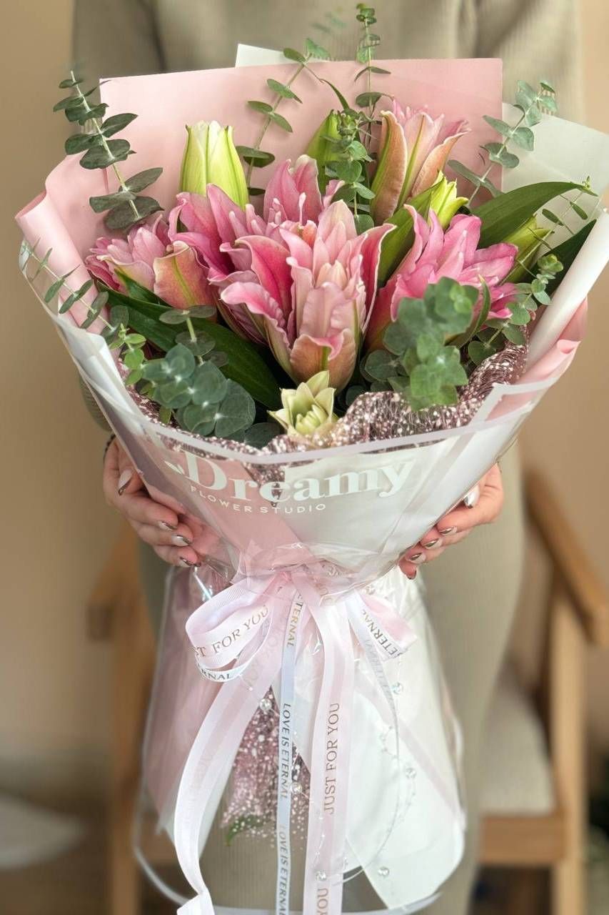دسته گل رز لیلی مینیمال 